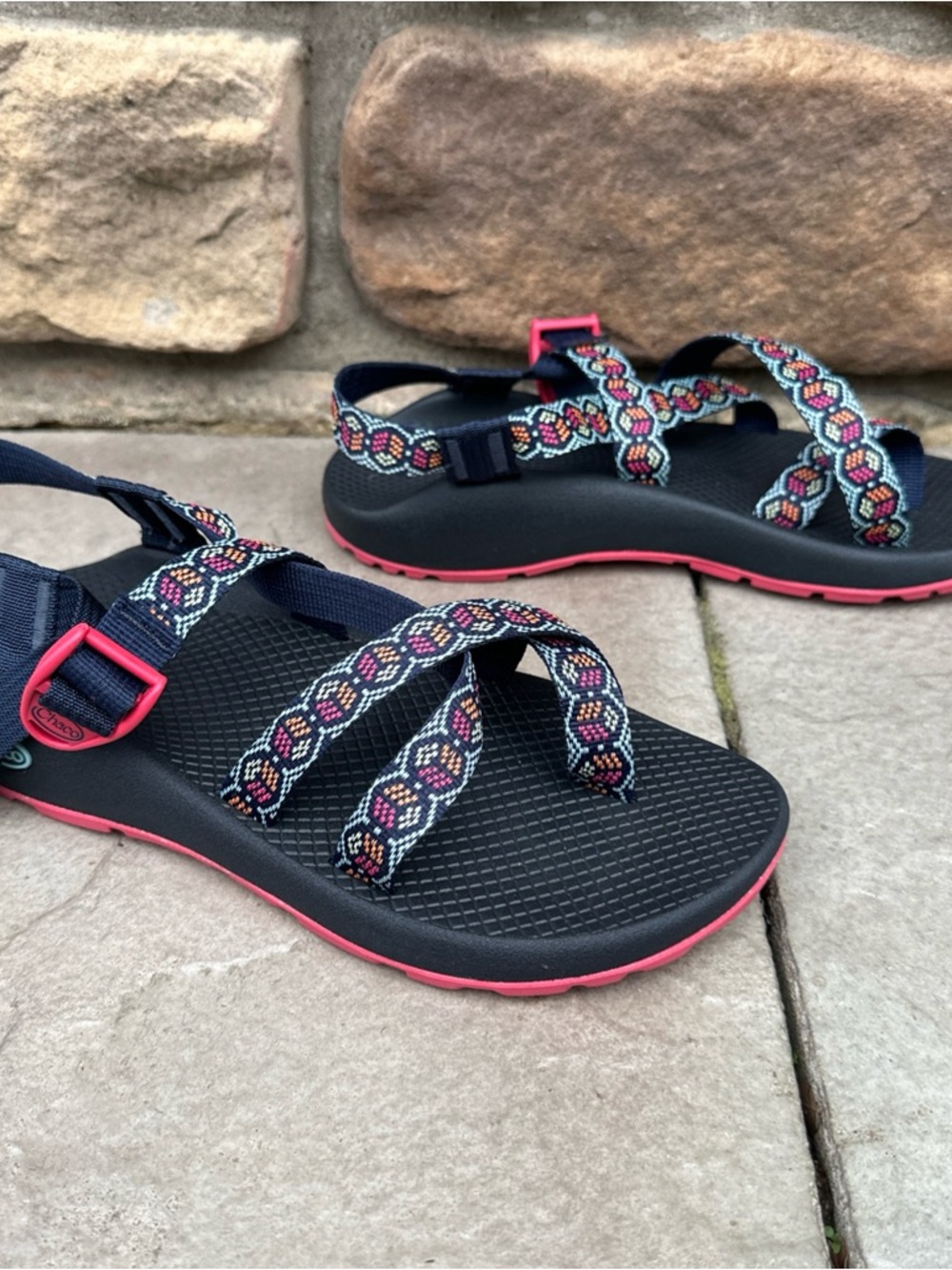 CHACO Women's Size 9 Z/2 Classic Sandals Navy Pink Geometric Print Toe Loop